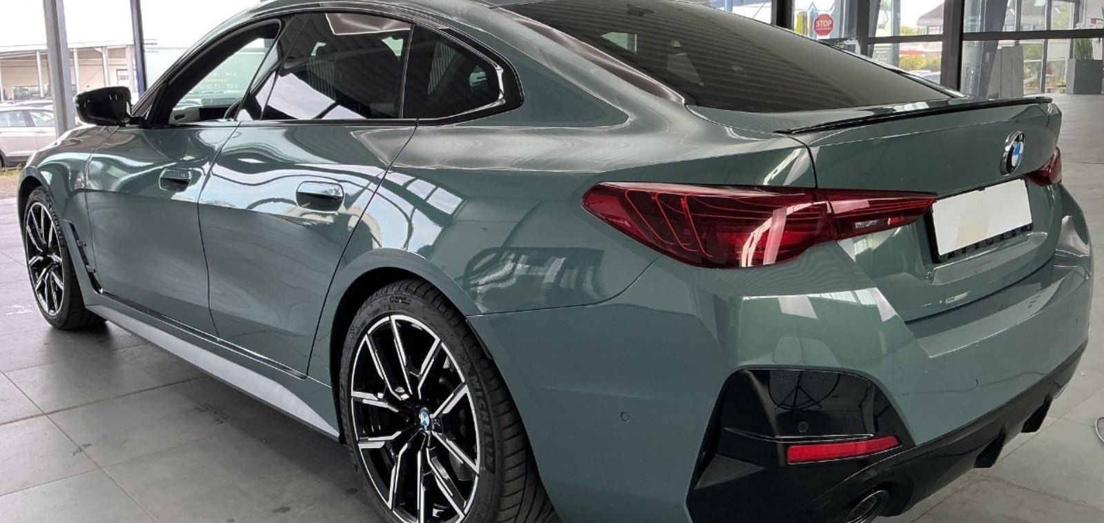 BMW 4 M Sport Pro 3