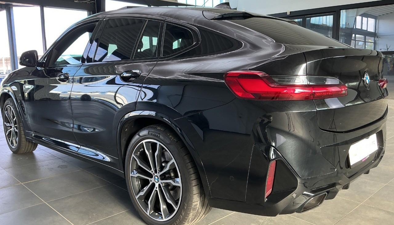 BMW X4 M Sport 4