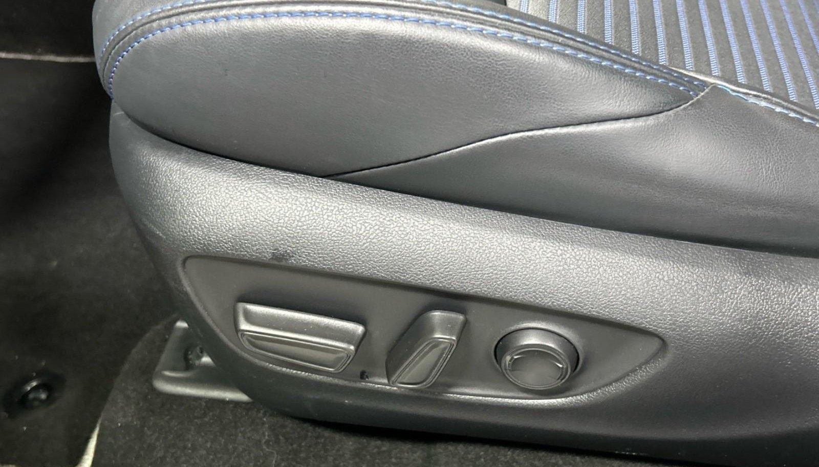 Toyota RAV Style 12