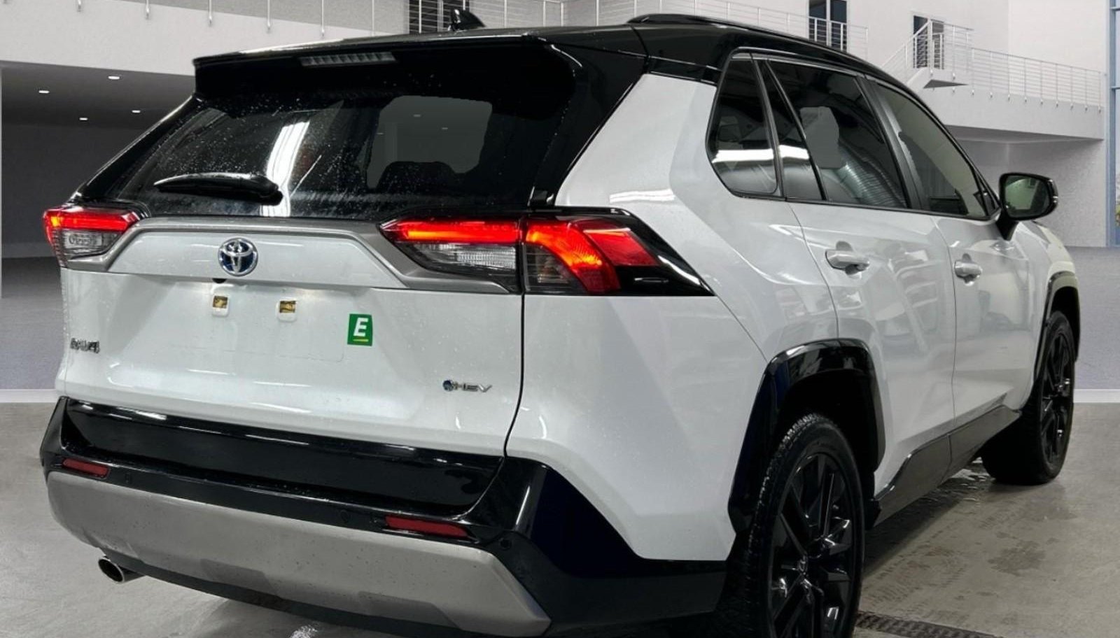 Toyota RAV Style 4