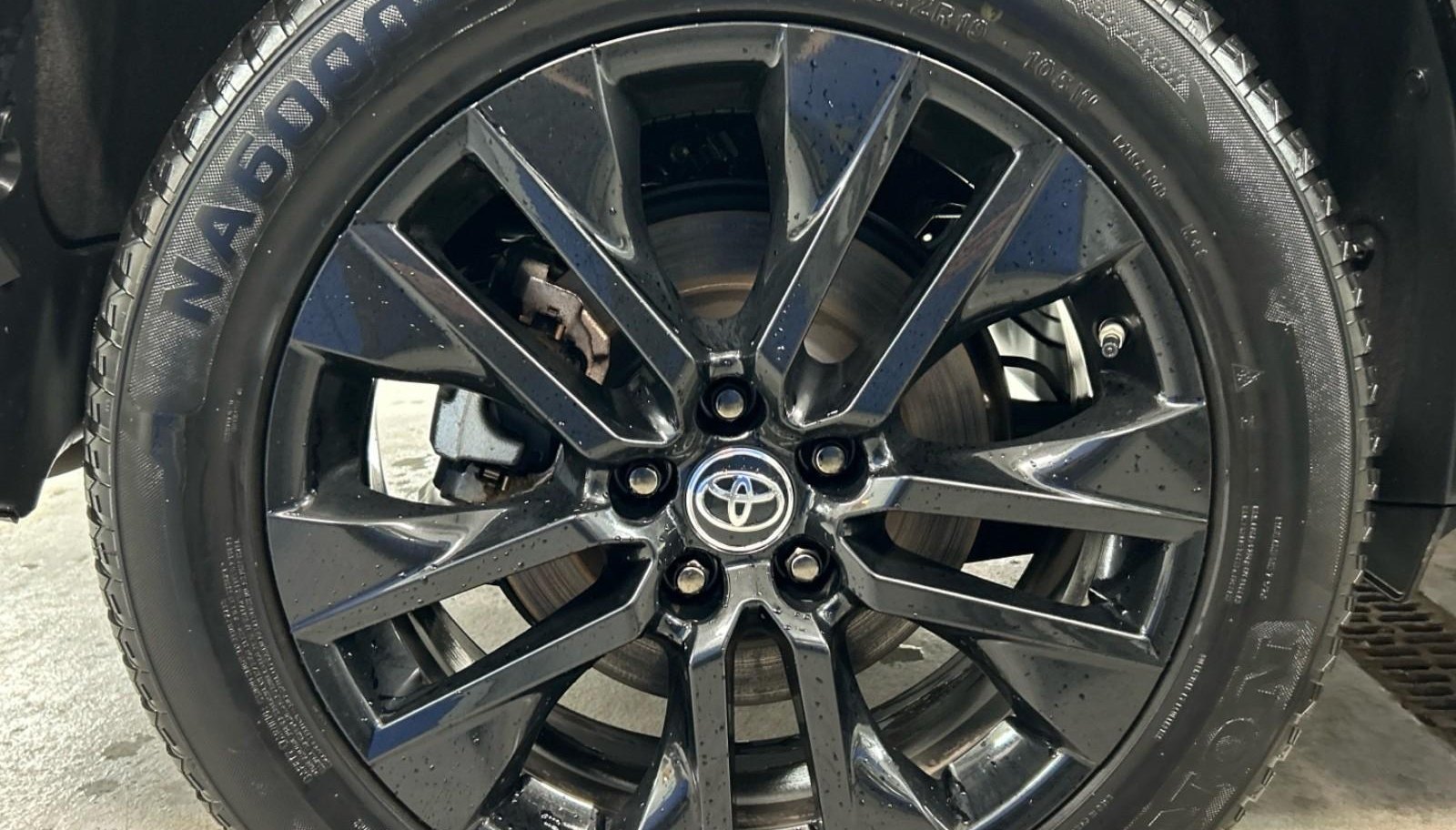 Toyota RAV Style 5