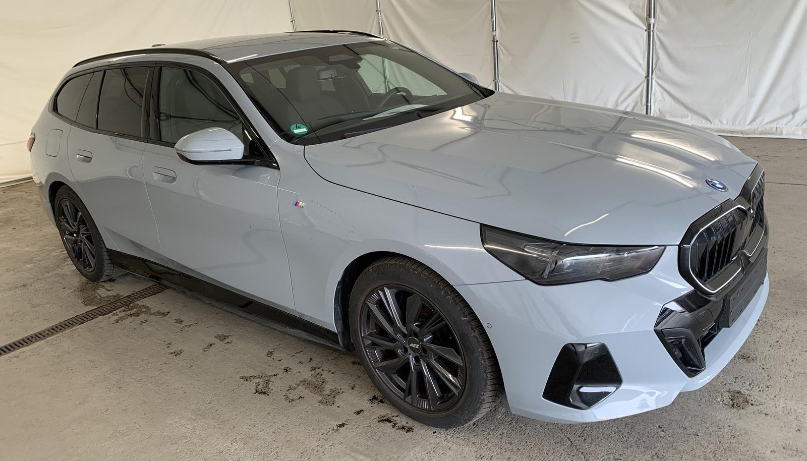 BMW i5 M Sport Pro 2