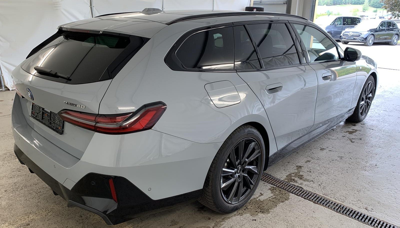 BMW i5 M Sport Pro 4