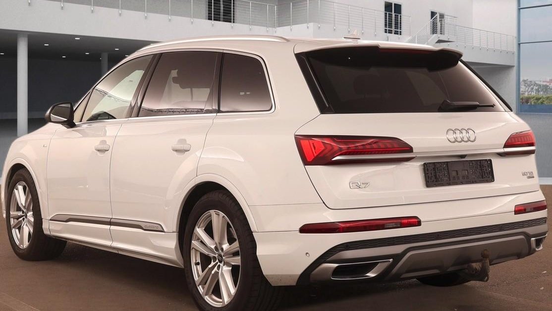 Audi Q7 50 TDI quattro S line 7