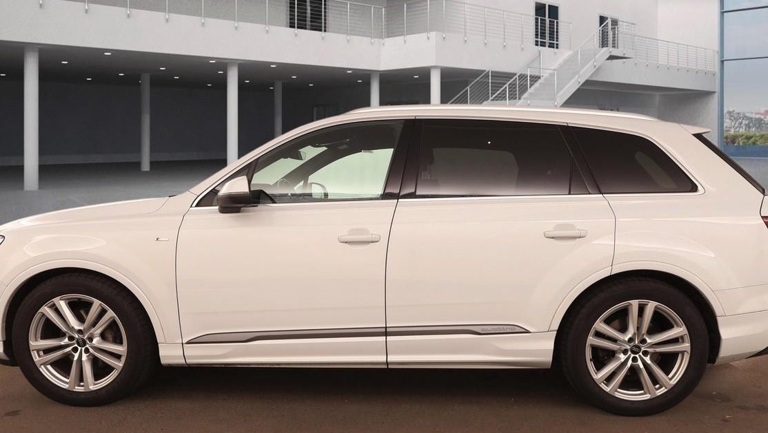 Audi Q7 50 TDI quattro S line 8
