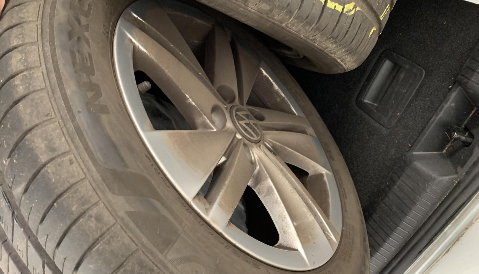 Volkswagen Golf Life 5