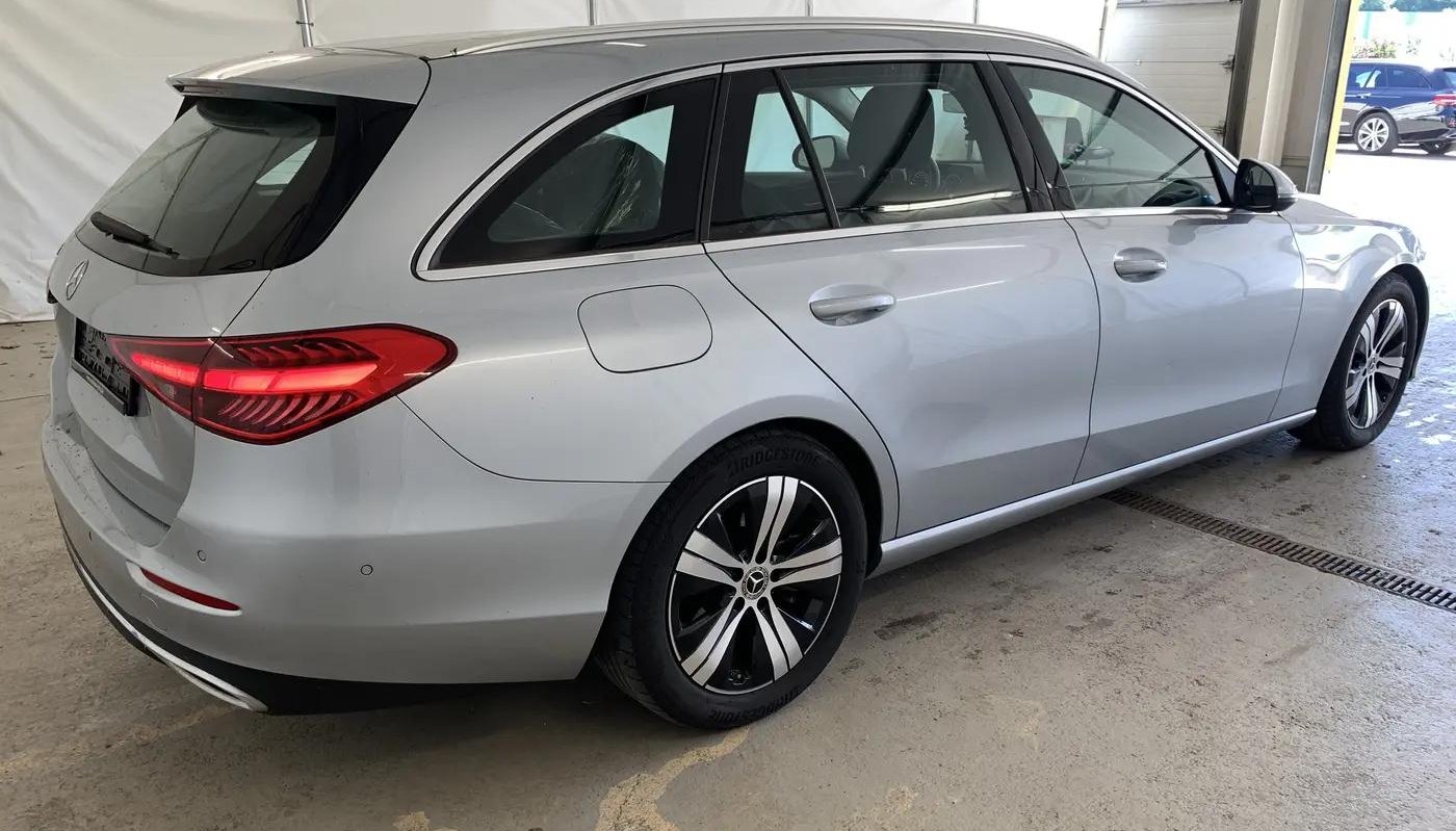 Mercedes-Benz C Avantgarde 11