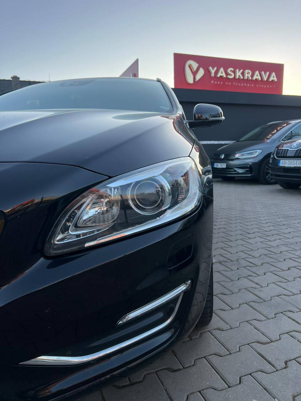 Volvo V60 Plug hybrid (283koni) 3