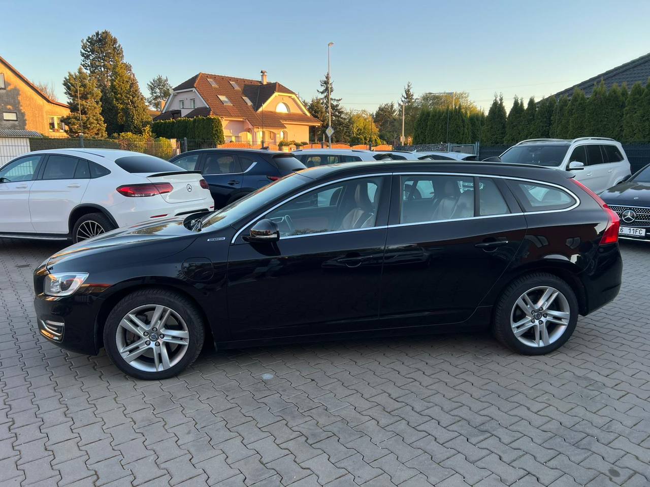 Volvo V60 Plug hybrid (283koni) 5