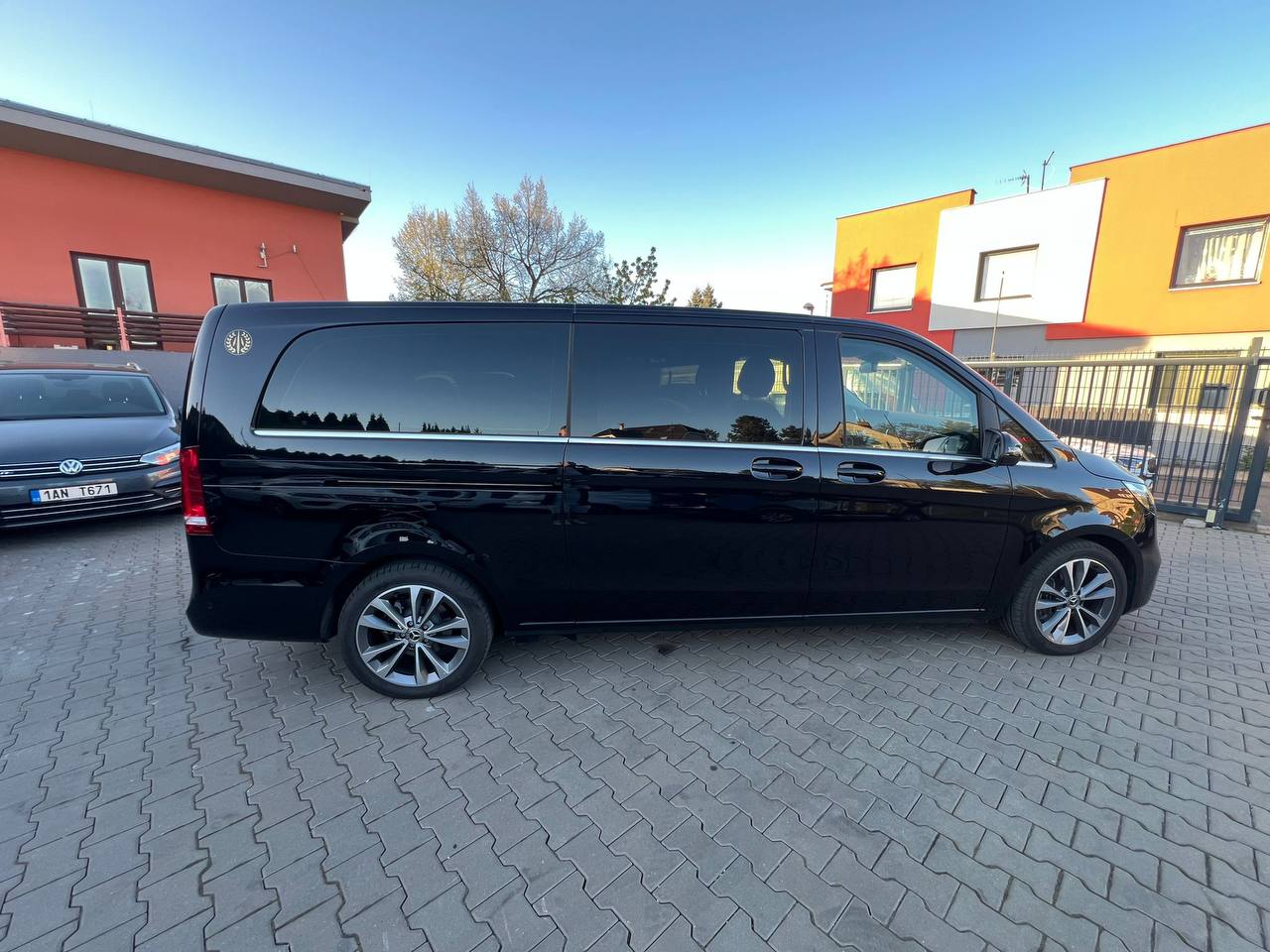 Mercedes V250 Extra Long 2