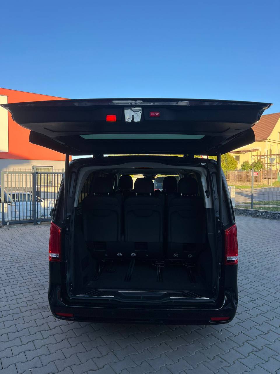 Mercedes V250 Extra Long 3