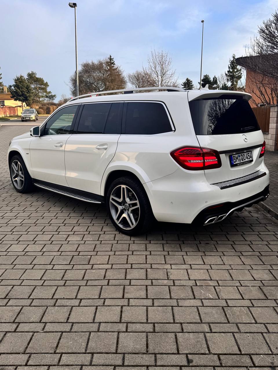 Mercedes GLS 350 AMG 3