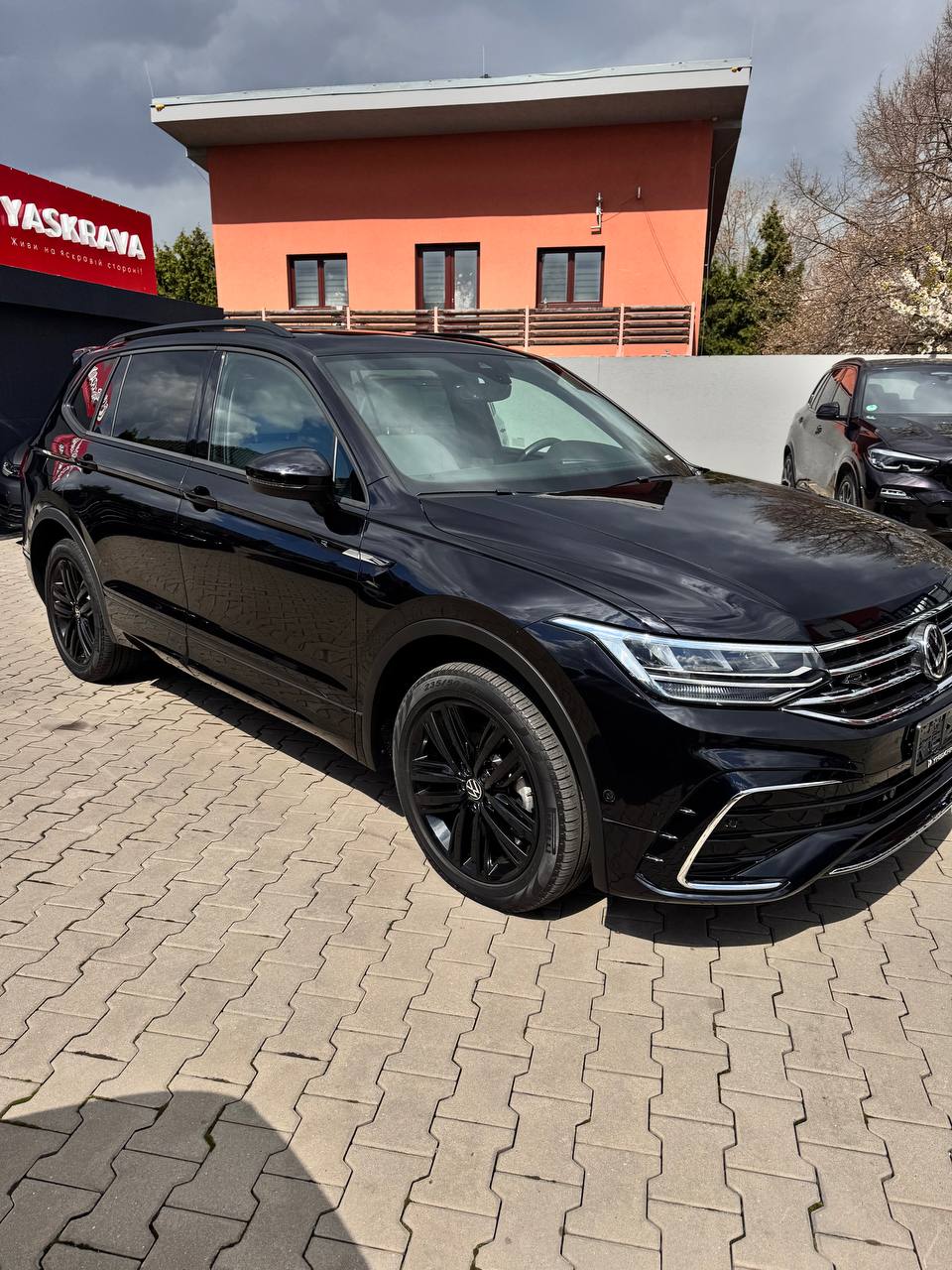 VW Tiguan R-line 3