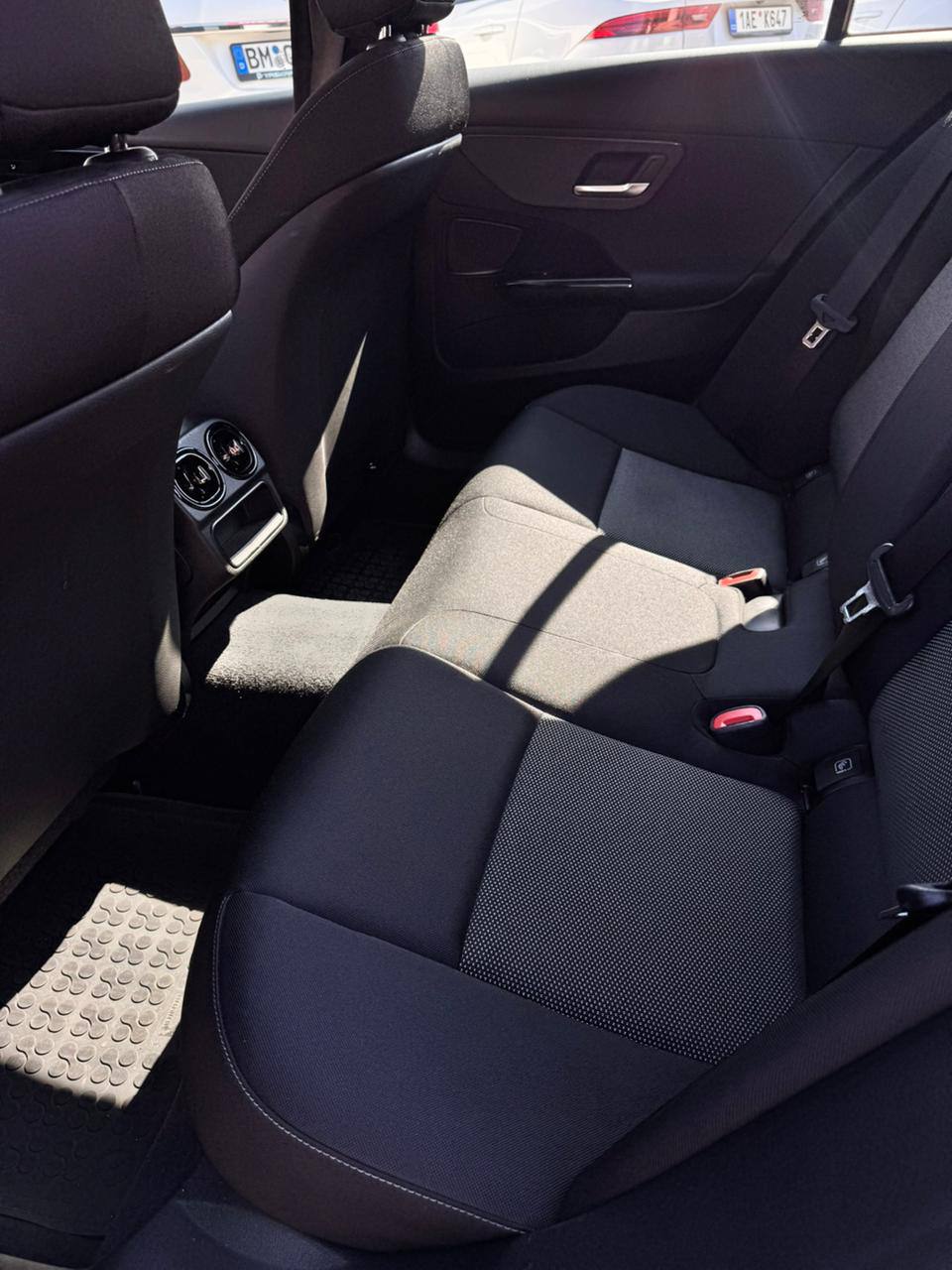 Mercedes C (mild hybrid) 14