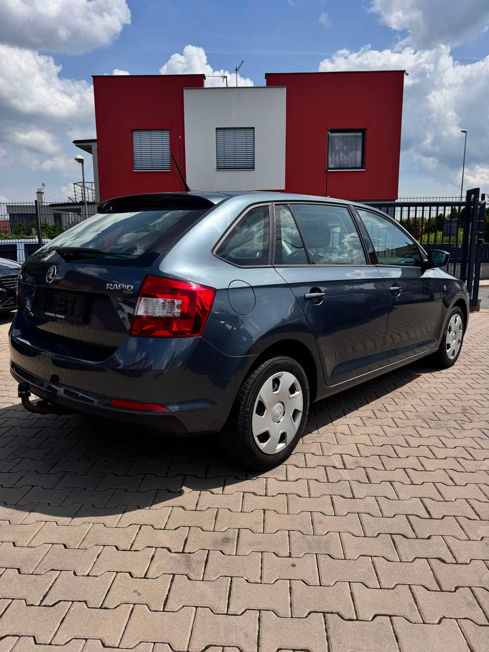 Skoda Rapid 2015 4