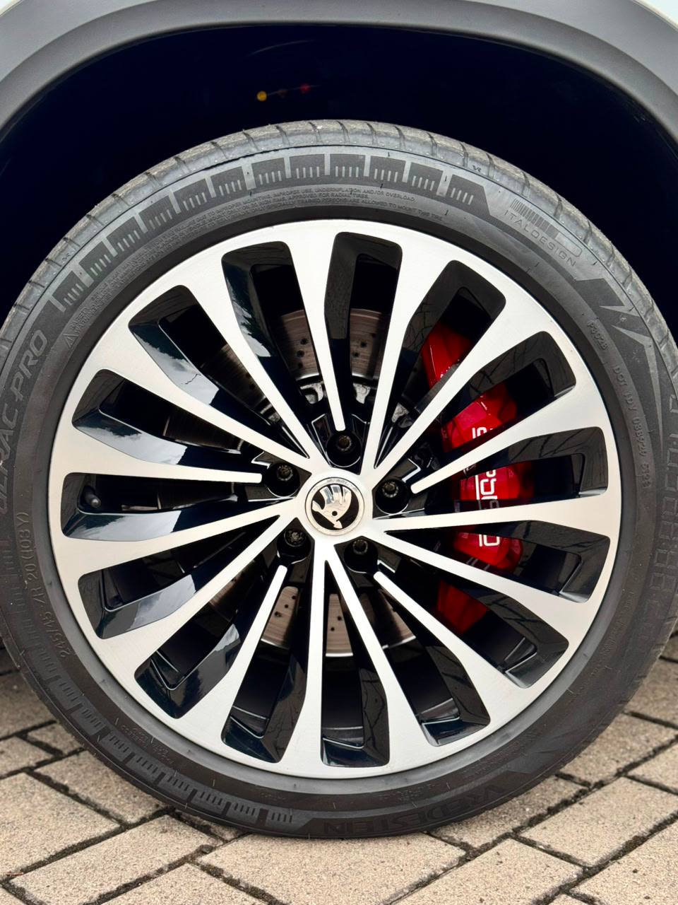 Skoda Kodiaq 7 місць 2024 16
