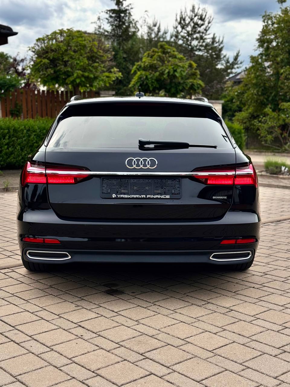 Audi A6 Black Shadow Quattro 5
