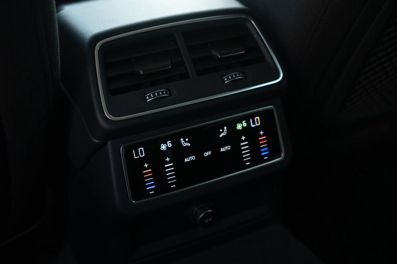 Audi A6 Black Shadow Quattro 10