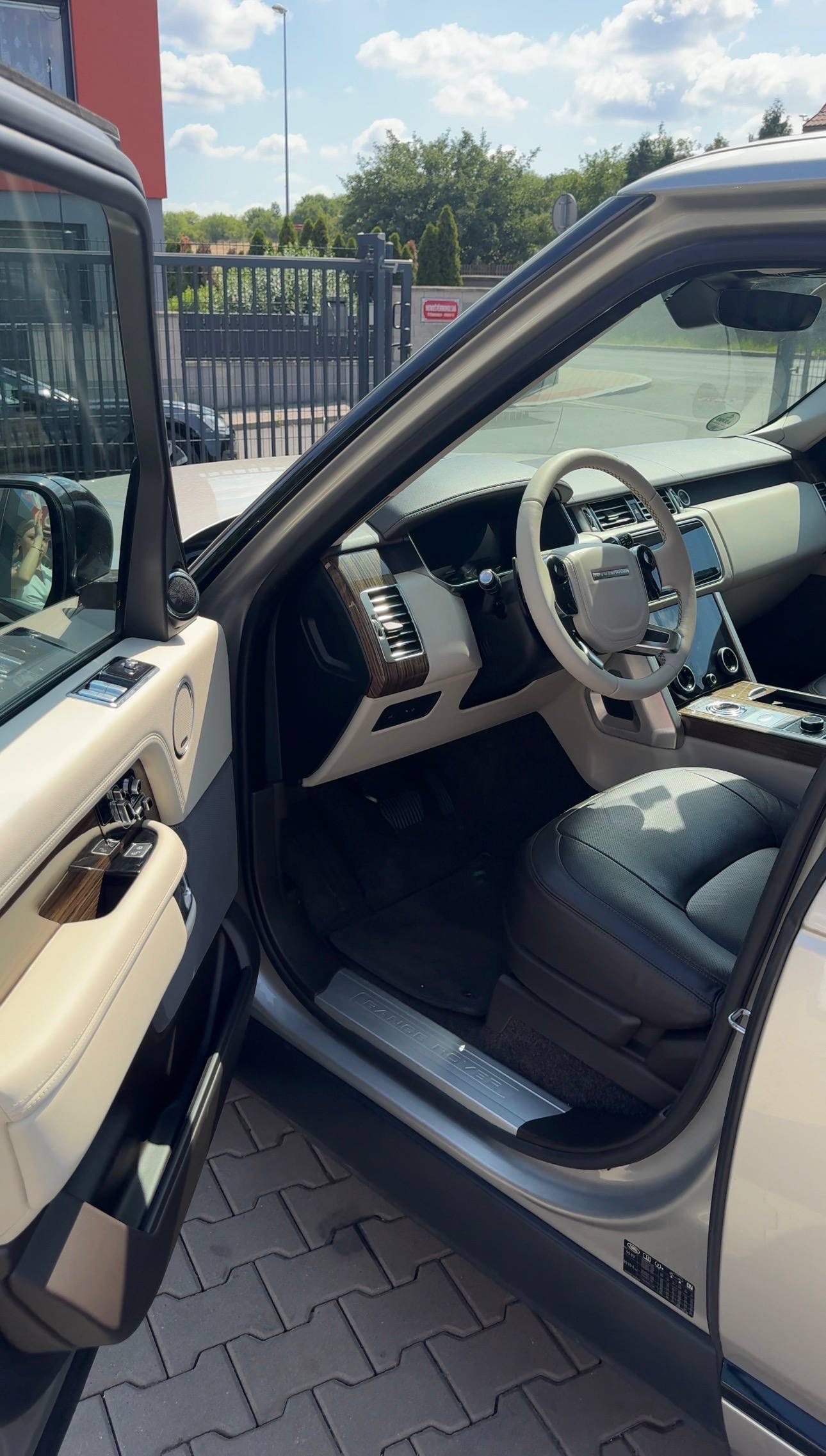 Land Rover Range Rover 9
