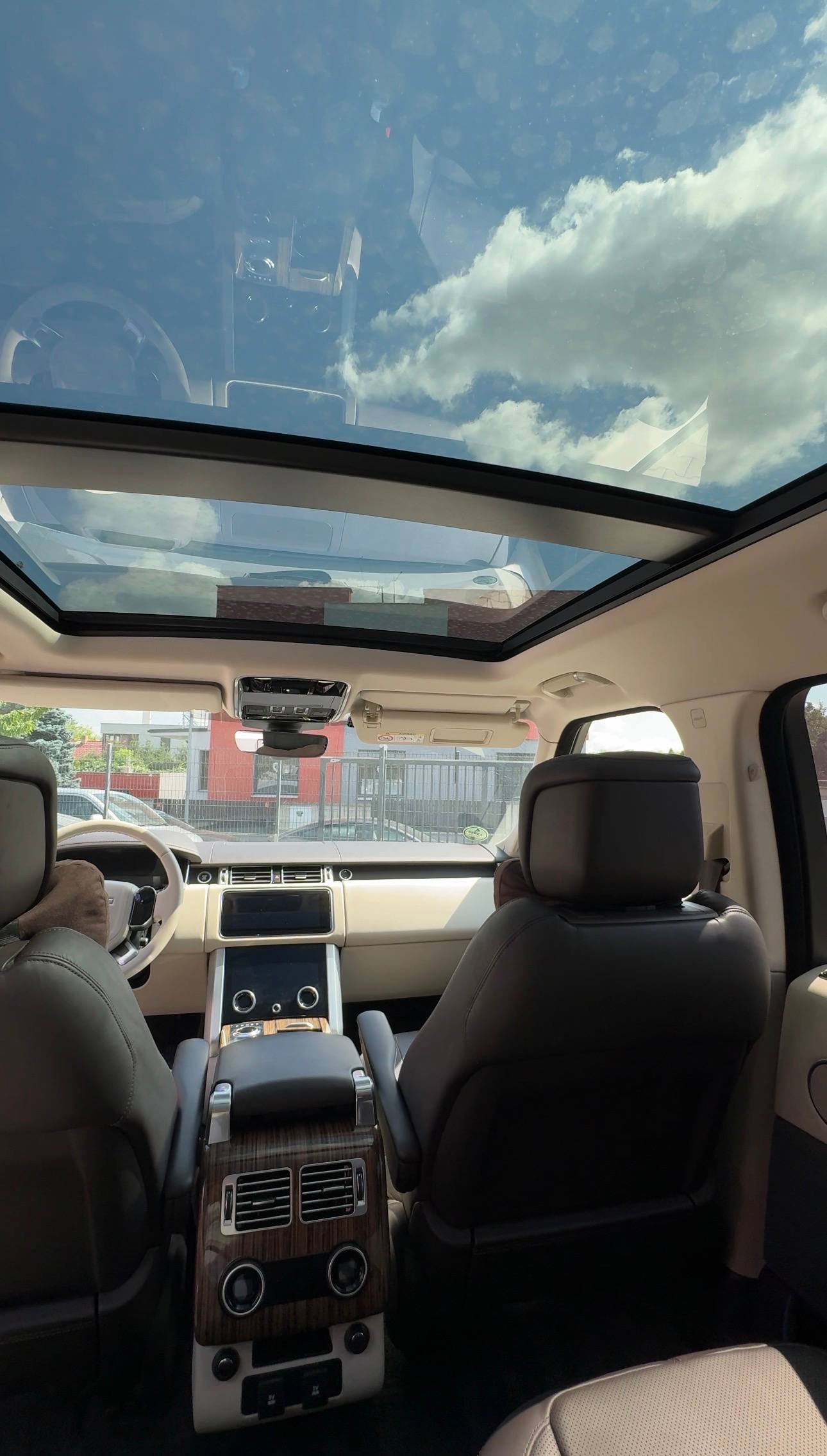 Land Rover Range Rover 16