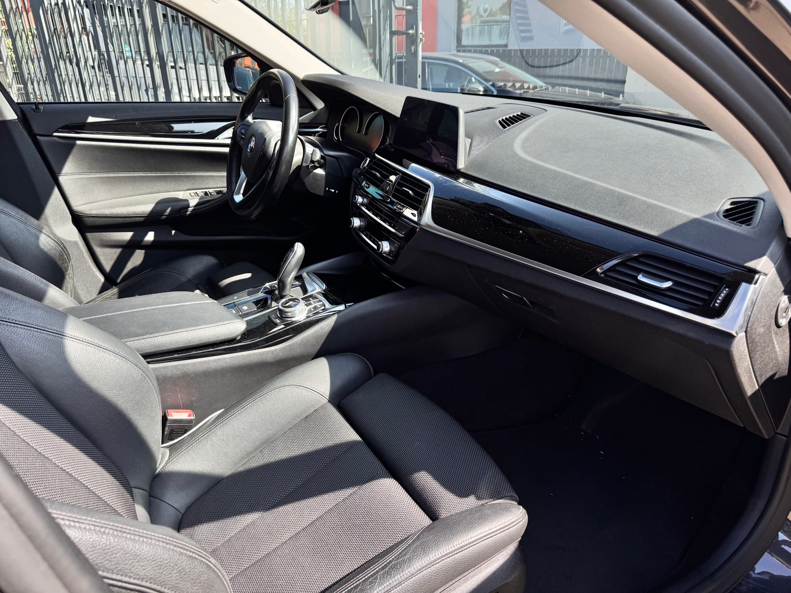 BMW 530d luxury line 7