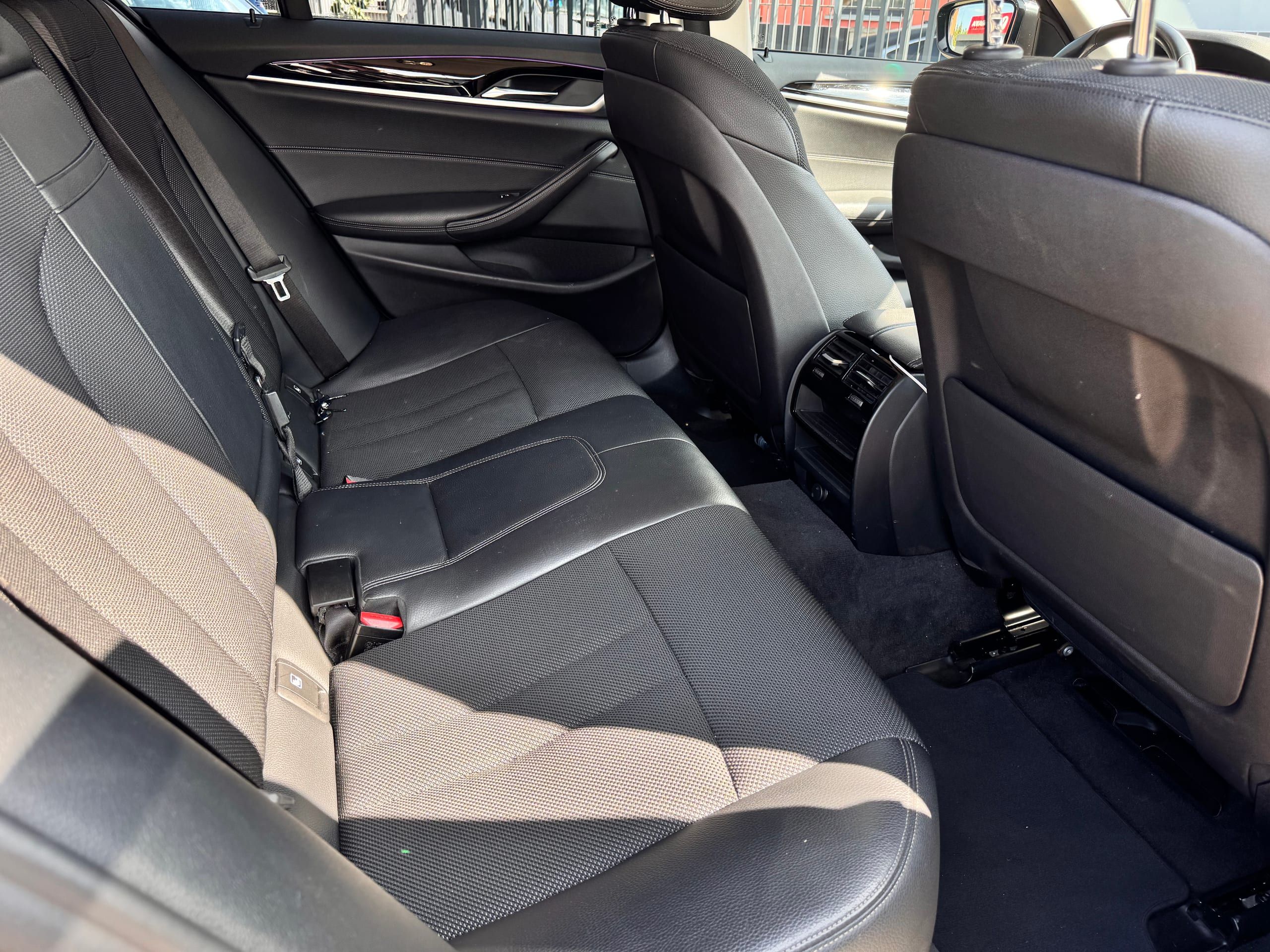 BMW 530d luxury line 8