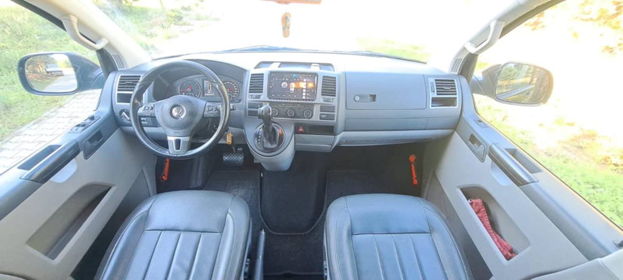 VW Multivan 13