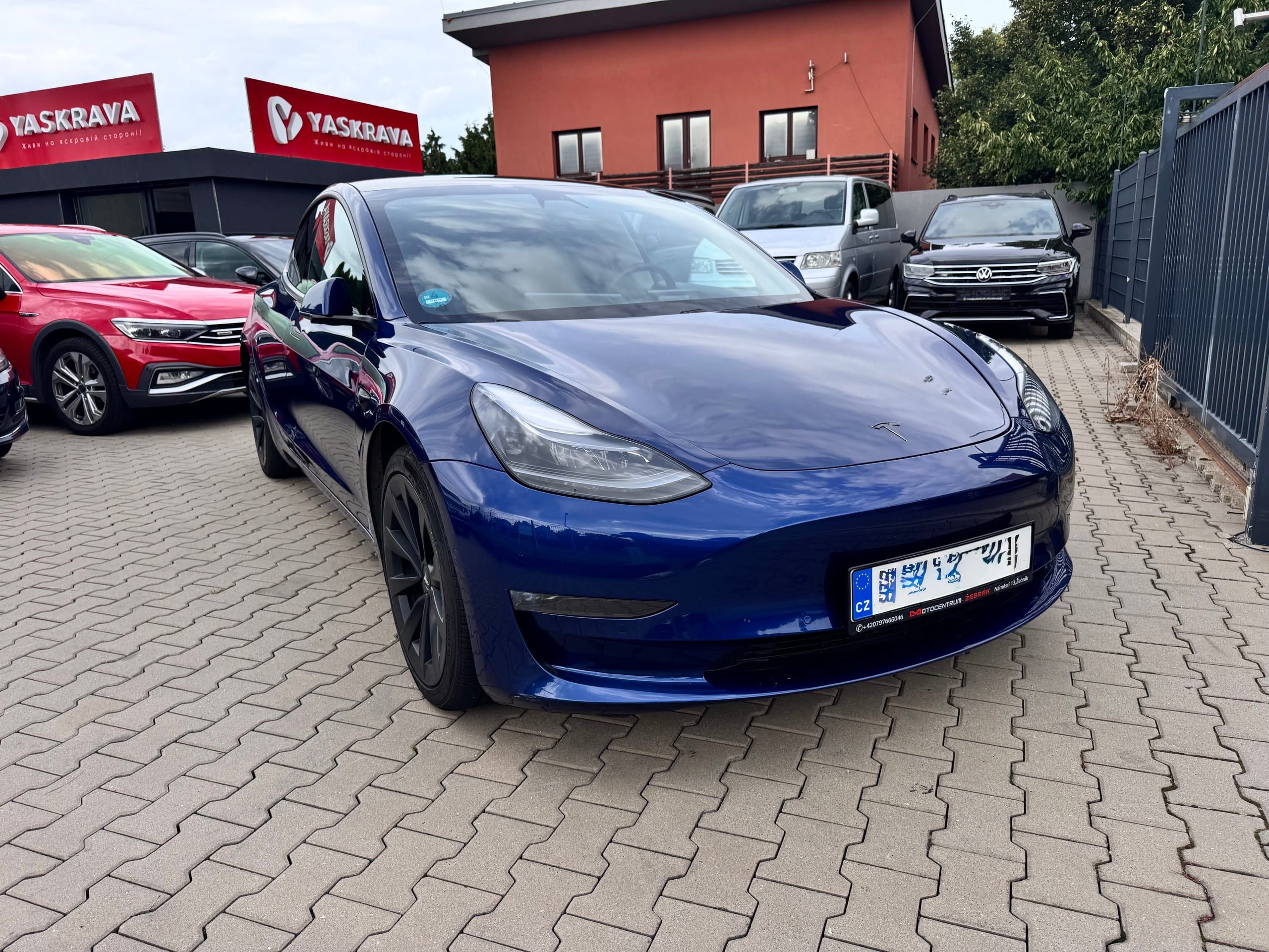 Tesla Model 3 Long Range