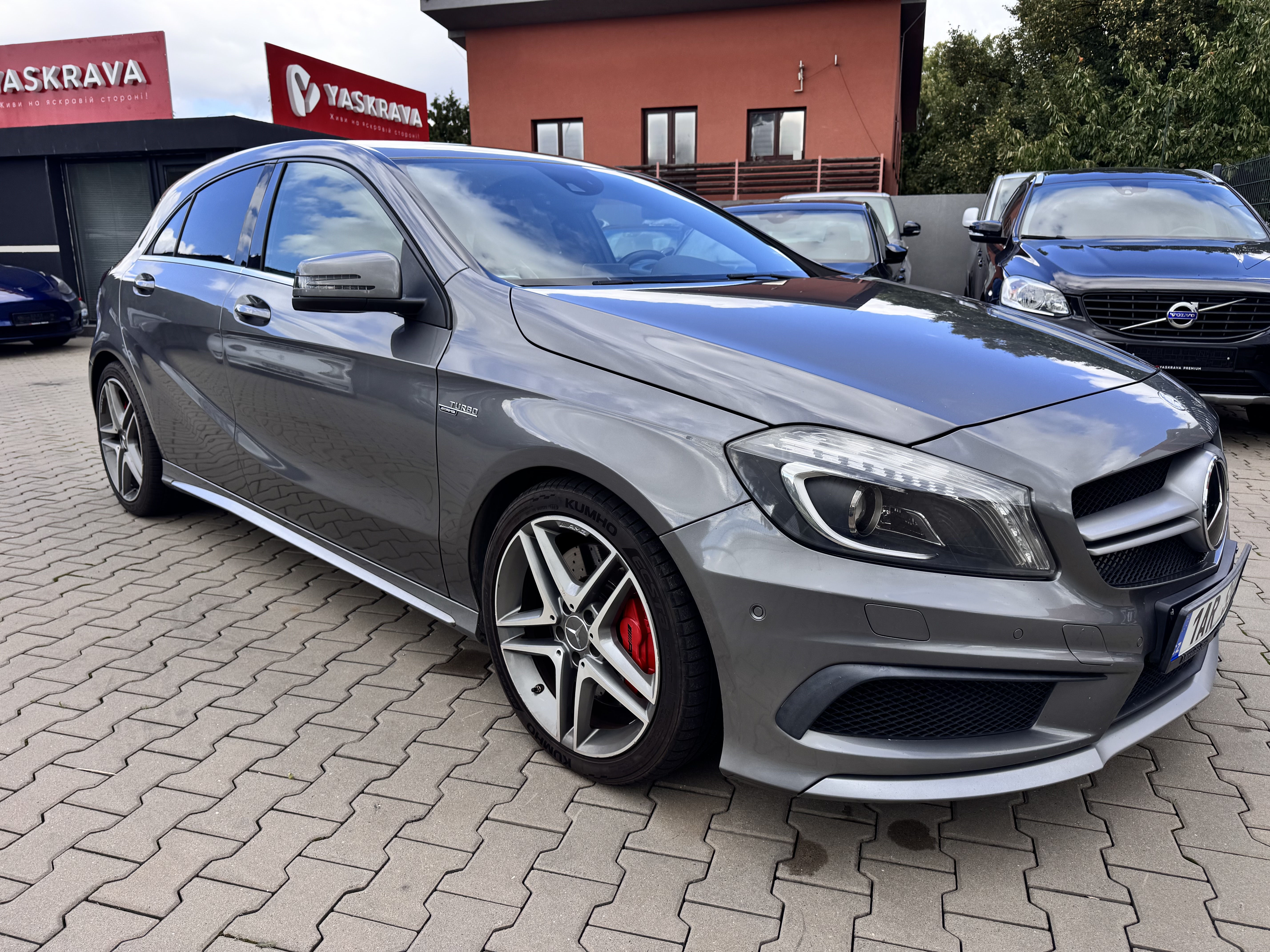 Mercedes-Benz A45 AMG 7