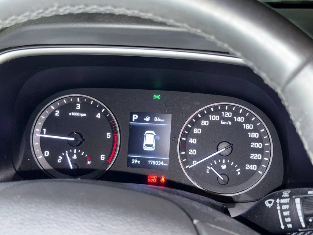 Hyundai Tucson 1.6 CRDi 11