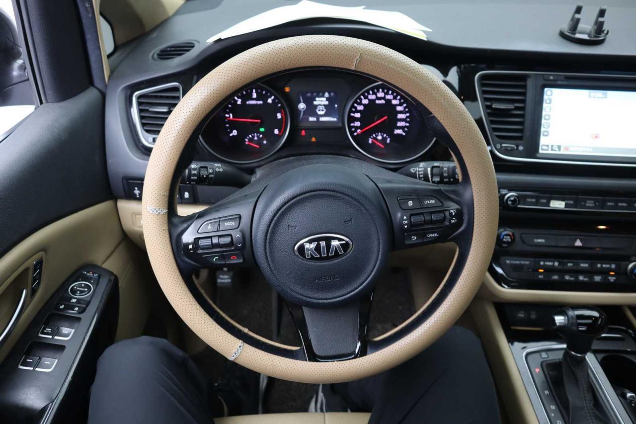 Kia Carnival 2.2 CRDi 9 місць 5