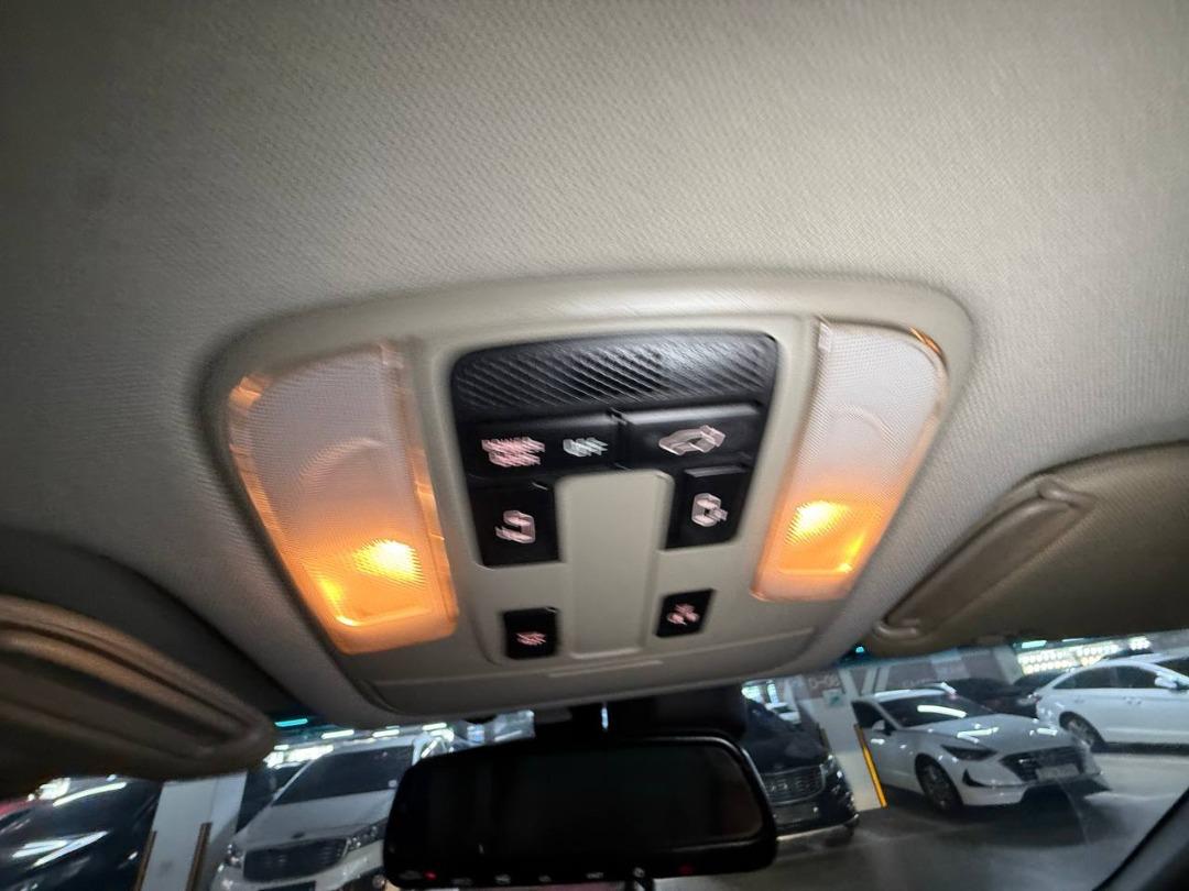 Kia Carnival 2.2 CRDi 10