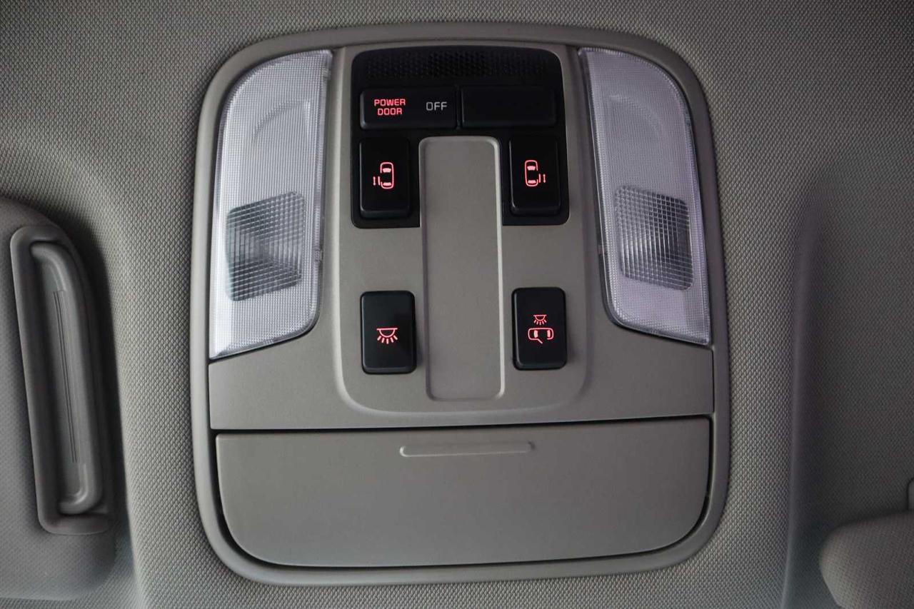 Kia Carnival 2.2 CRDi 5