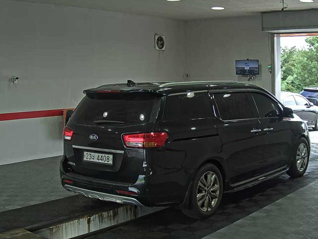 Kia Carnival 2.2 CRDi