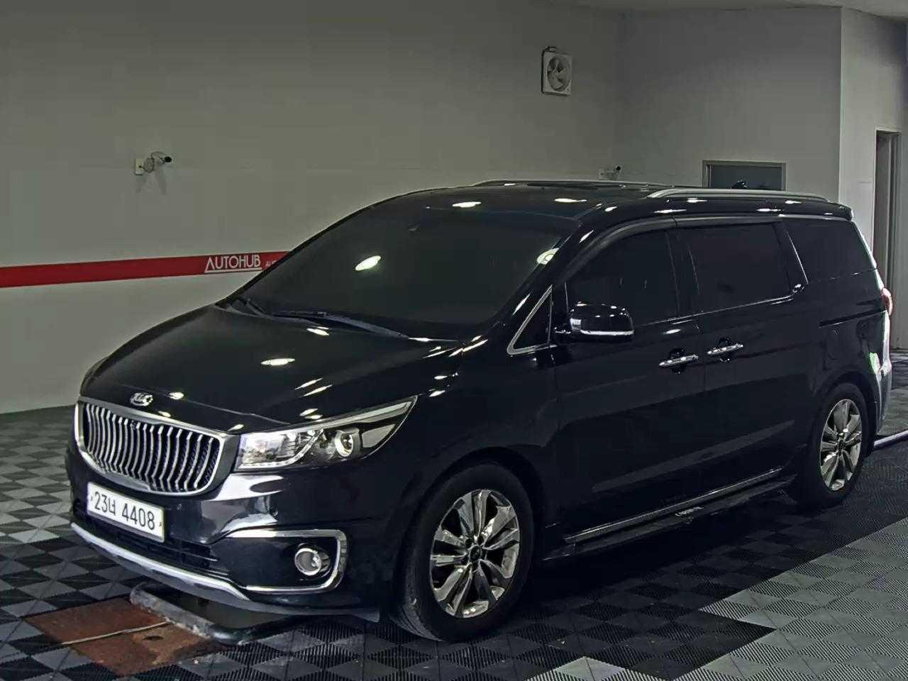 Kia Carnival 2.2 CRDi 8