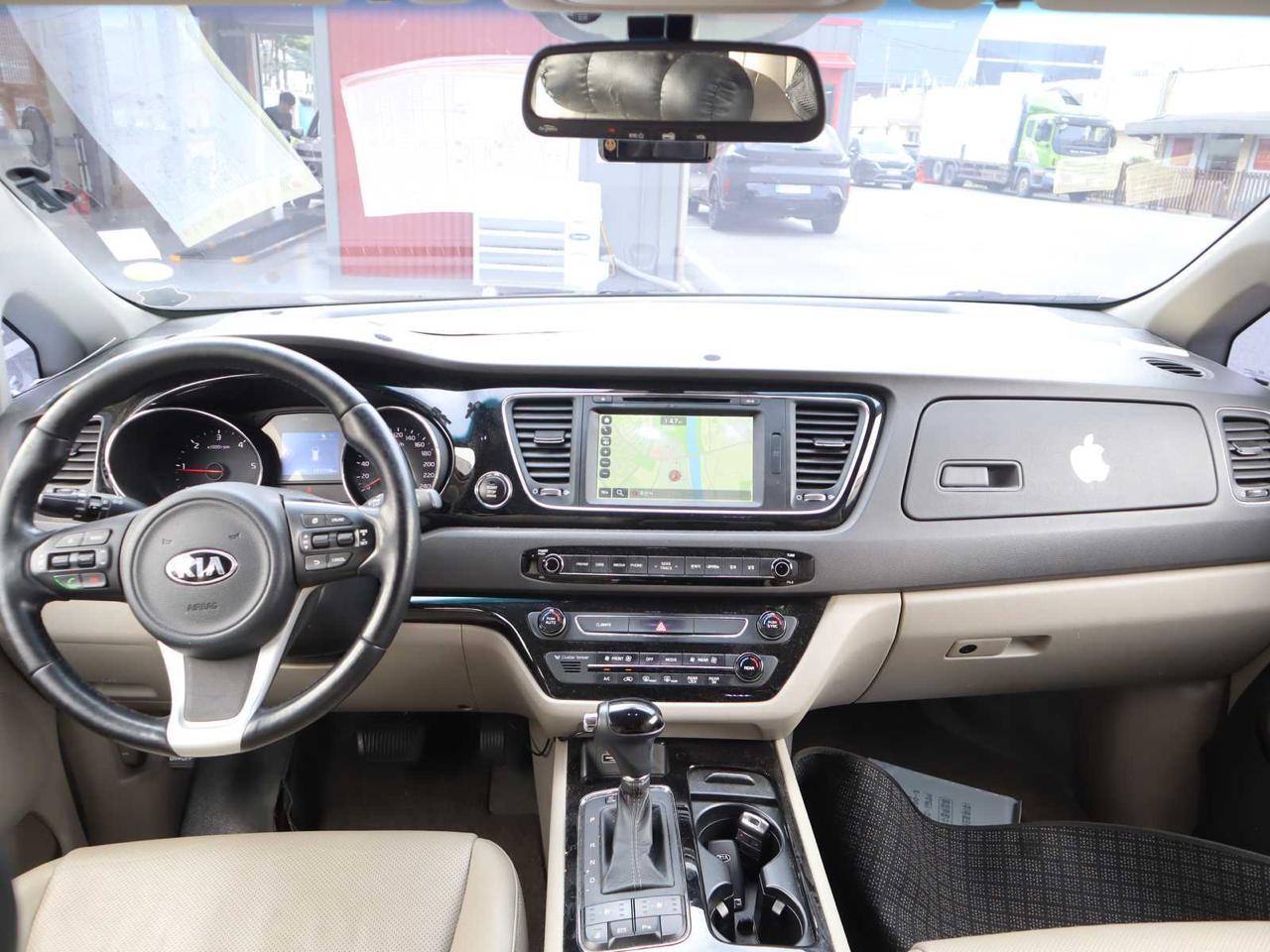 Kia Carnival 2.2 CRDi 2