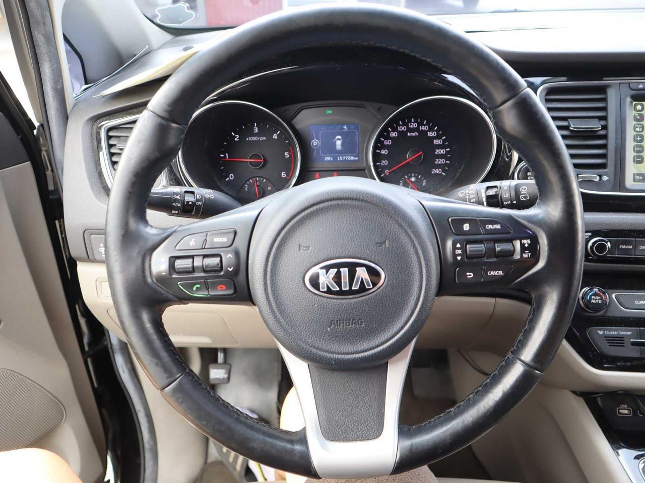 Kia Carnival 2.2 CRDi 3