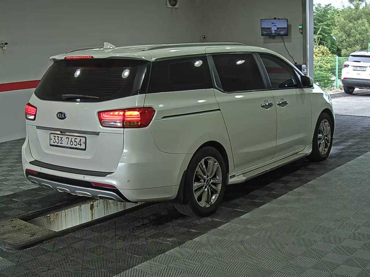 Kia Carnival 2.2 CRDi 2