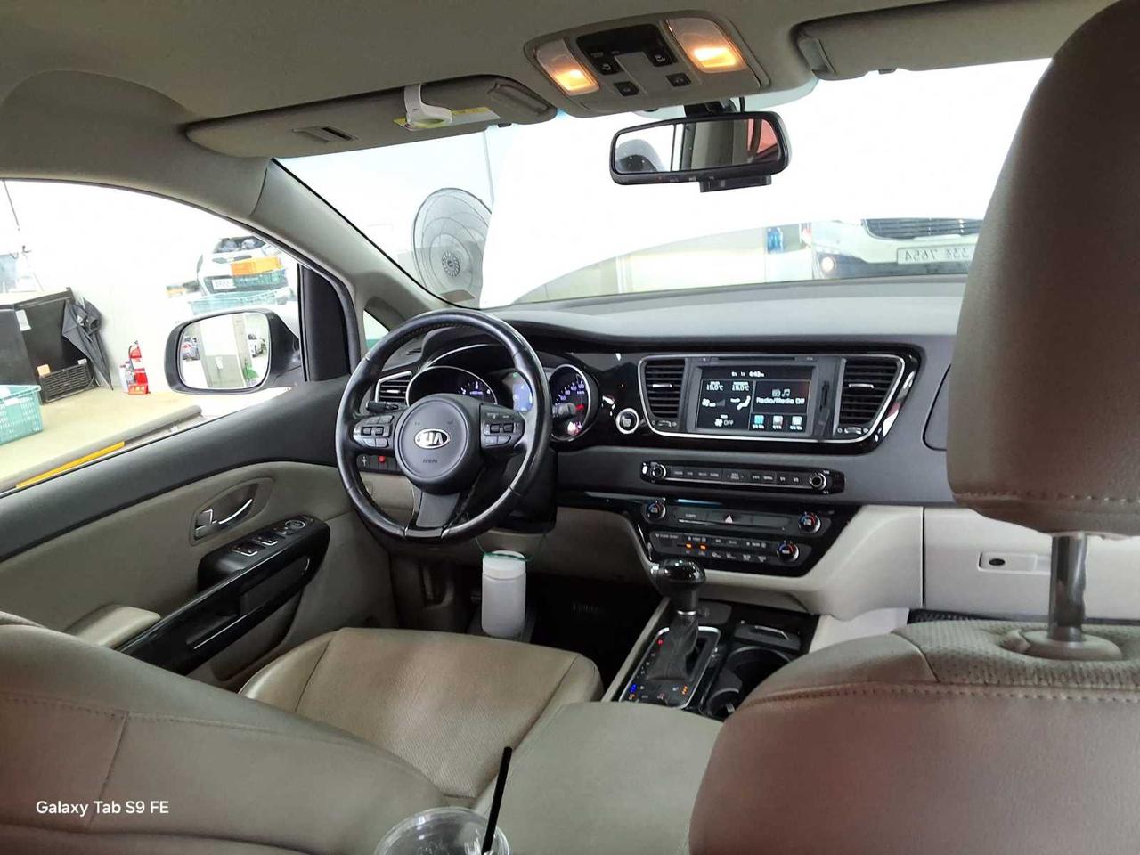 Kia Carnival 2.2 CRDi 4