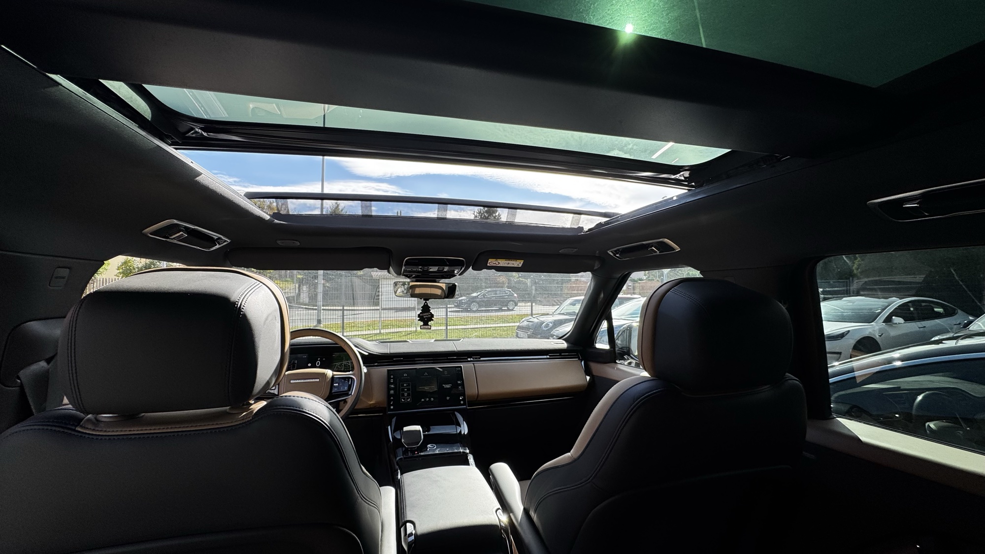 Land Rover Range Rover Sport P460e HSE 32