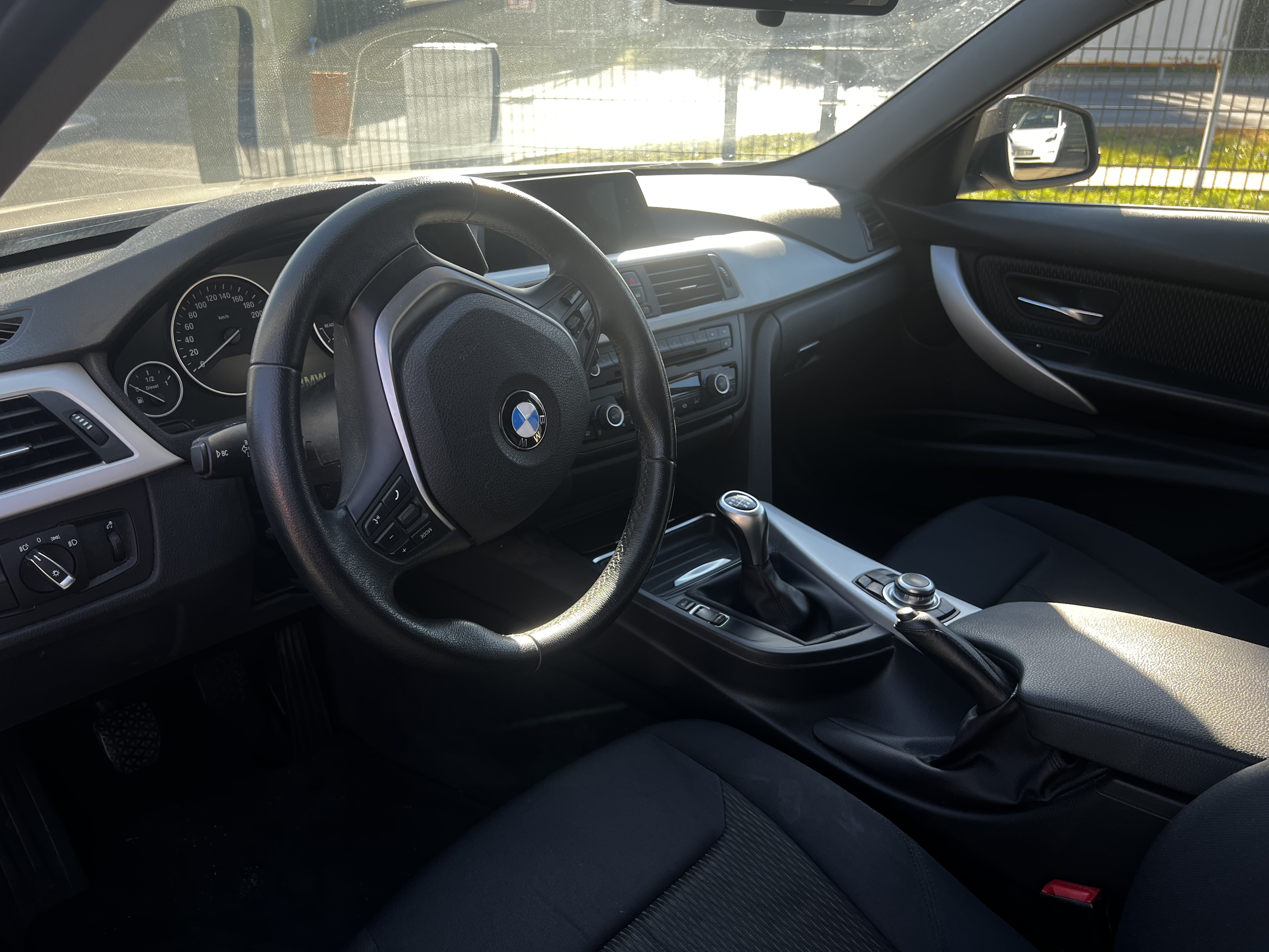 BMW 320d EfficientDynamics 6