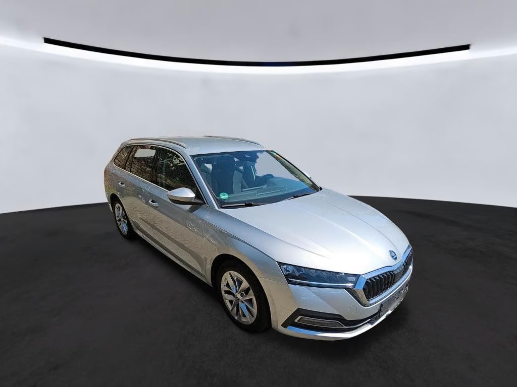 Skoda Octavia 2.0 2023 2