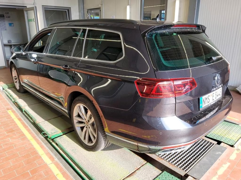 Volkswagen Passat Variant 2.0 2021 3