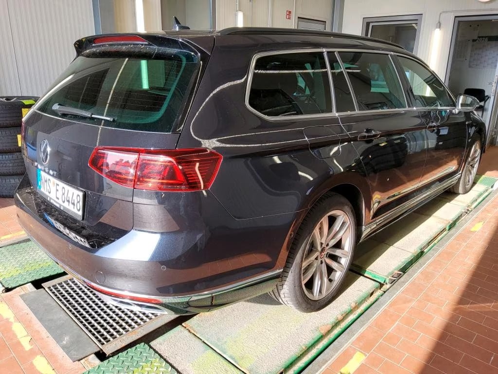 Volkswagen Passat Variant 2.0 2021 4