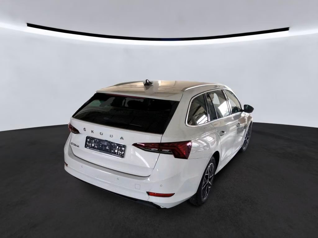 Skoda Octavia 2.0 2021 4