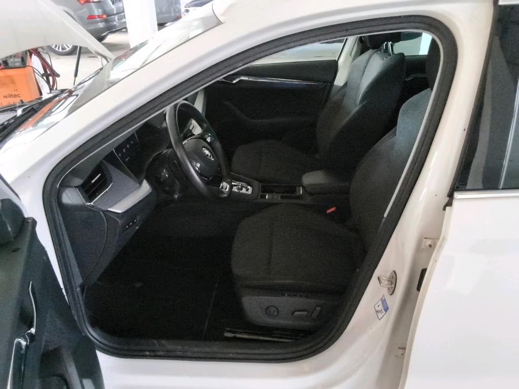 Skoda Octavia 2.0 2021 5