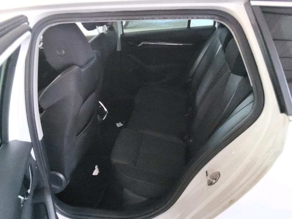 Skoda Octavia 2.0 2021 6