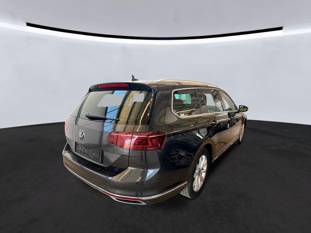 Volkswagen Passat Variant 2.0 2024 4