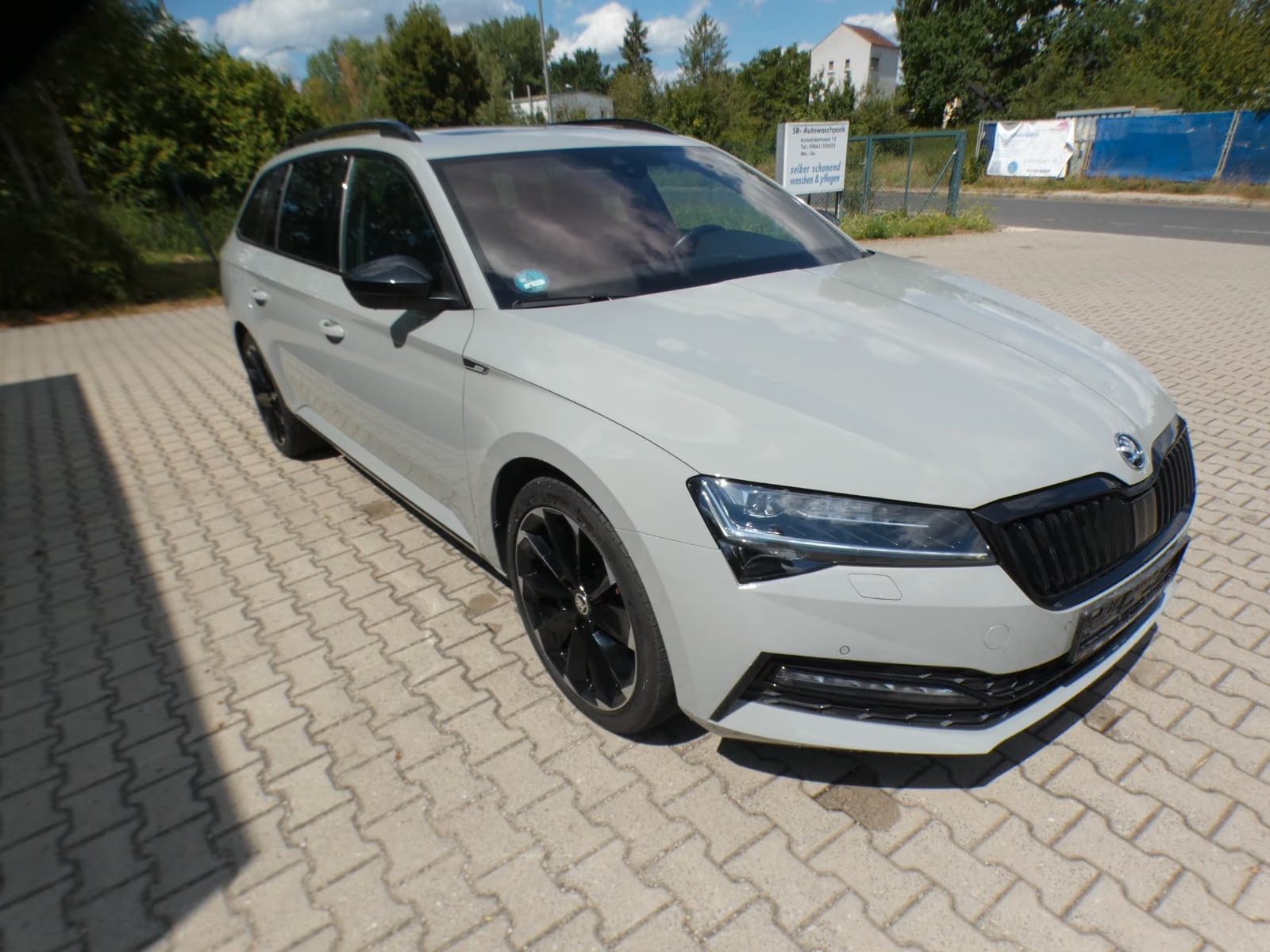 Skoda Superb 2.0 2023 3