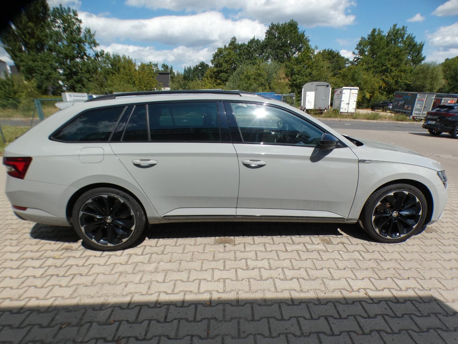 Skoda Superb 2.0 2023 4